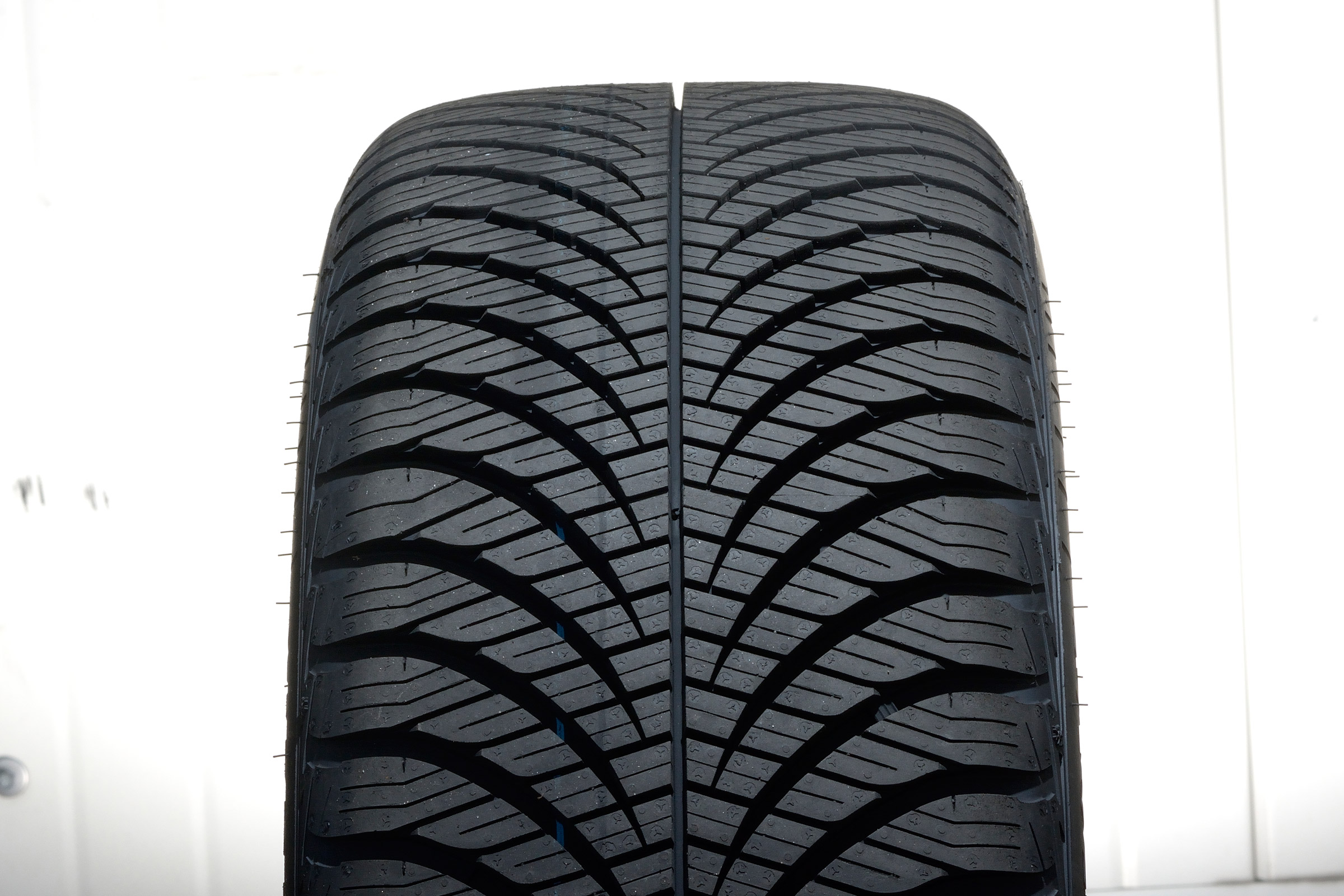 Goodyear vector 4seasons gen