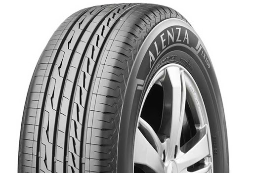 Bridgestone_Alenza_LX100_1