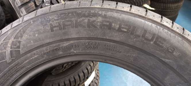 Nokian Tyres Hakka Blue 3 215/60 R16 99V