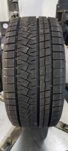 Triangle Trin PL02 255/40 R19 100V