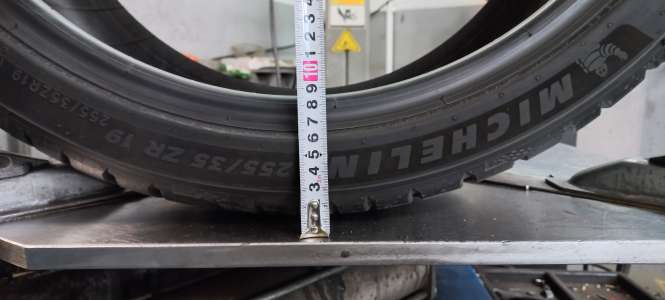 Michelin Pilot Sport 5 255/35 R19 96Y