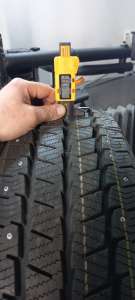 Onyx NY-W387 205/65 R16C 107/106T