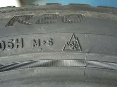 Pirelli Scorpion Ice Zero 2 255/45 R20 105H