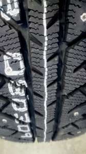 Bridgestone Ice Cruiser 7000S 235/55 R17 99T