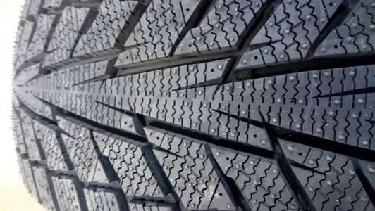 Hankook Winter i*Cept iZ 2 W616 255/35 R19 96T