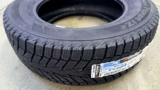 Hankook Winter i*Cept iZ 2 W616 225/40 R18 92T