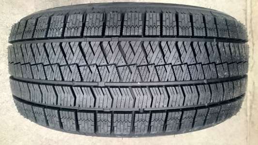 Bridgestone Blizzak Ice 205/70 R15 96S