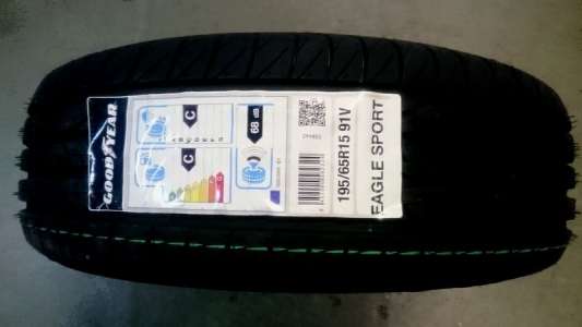 Goodyear Eagle Sport SUV 225/60 R17 103V