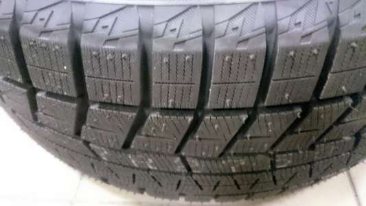 Yokohama Ice Guard IG60 215/45 R17 87Q