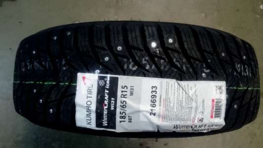 Kumho WinterCraft Ice WS31 SUV 245/65 R17 111T