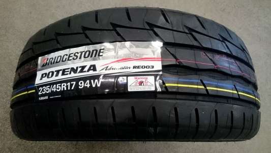 Bridgestone Potenza RE003 Adrenalin 245/35 R19 93W