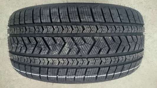 Tourador Winter Pro TSU1 275/40 R18C 103/101V