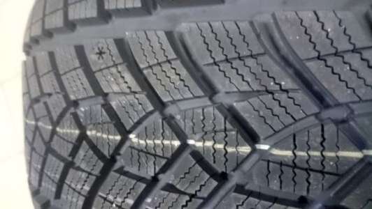 Goodyear Ultra Grip Ice SUV 275/45 R21 110T