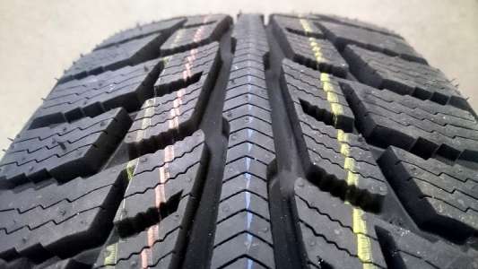 BFGoodrich Winter T/A KSI 235/55 R17 99T