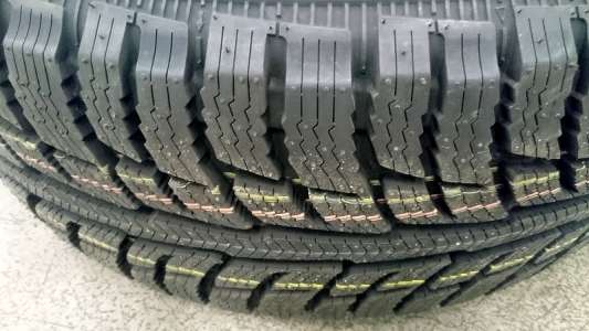 BFGoodrich Winter T/A KSI 235/55 R17 99T