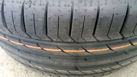 Continental ContiSportContact 5 ContiSeal SUV 255/50 R19 107W