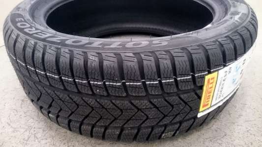 Pirelli Winter SottoZero 3 Seal-Inside 245/45 R18 96V