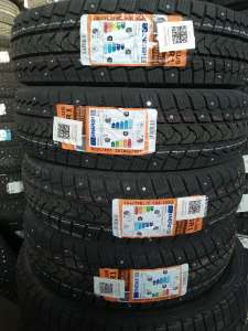 Tracmax Ice-Plus SR1 185/75 R16C 104/102Q