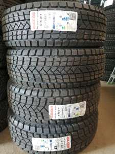 Maxxis SS01 Presa 225/60 R17 99T