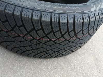 Nokian Tyres Hakkapeliitta R5 SUV 265/45 R20 108T