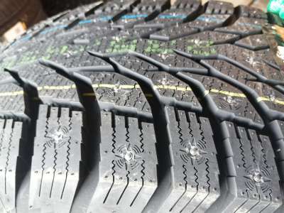 Tracmax X-Privilo S500 235/65 R18 110T