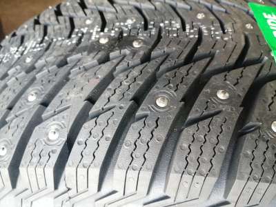 Westlake Z506 IceMaster Spike 225/50 R17 98H