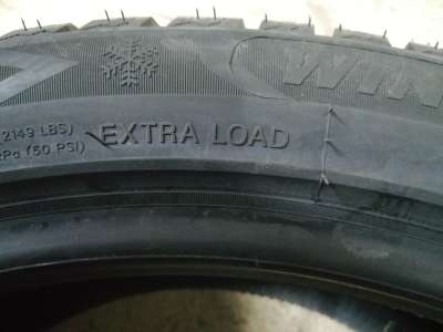 ZMax WinterNova Stud II 275/40 R21 107T