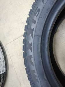 Maxxis Premitra Ice SP5 235/55 R20 105T