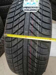 Goodyear Vector 4Seasons 225/50 R17 98V