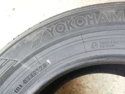 Yokohama BluEarth-XT AE61 SUV 235/65 R17 108V