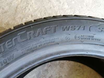 Kumho WinterCraft WS71 275/45 R20 110W