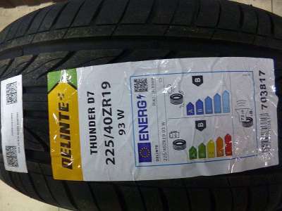 Delinte D7 225/40 R19 93W