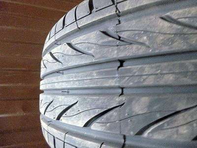 Delinte D7 225/40 R19 93W