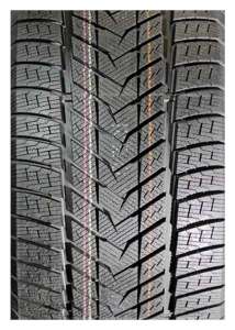 Sonix WinterXPro 999 275/40 R20 106H XL