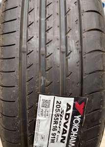 Yokohama Advan Sport V105 255/40 R18 99Y (2018)