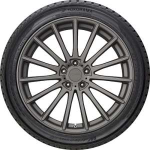 Yokohama W.drive V905 255/50 R19 107V