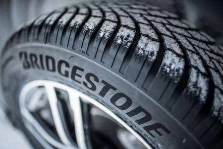 Bridgestone Blizzak LM005 255/65 R17 114H