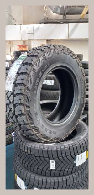 Kumho Road Venture MT51 265/70 R17C 121/118Q