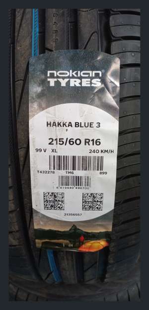 Nokian Tyres Hakka Blue 3 215/60 R16 99V