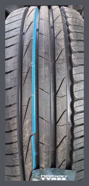 Nokian Tyres Hakka Blue 3 215/60 R16 99V