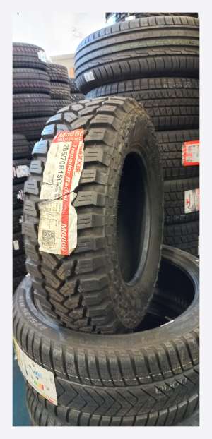 Maxxis M8060 Trepador 205/70 R15C 104/102Q