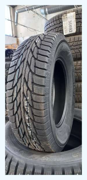 Kumho WinterCraft Ice WS51 SUV 215/70 R16 100T