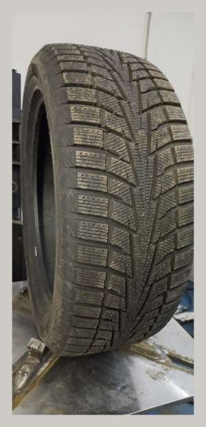 Hankook Winter i*Cept X RW10 255/50 R20 105T