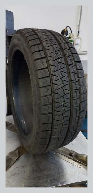 Formula (Pirelli) Ice Friction 215/45 R17 91T