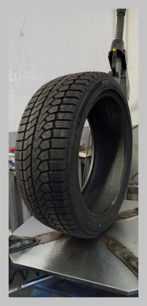 Westlake SW628 225/45 R19 96H