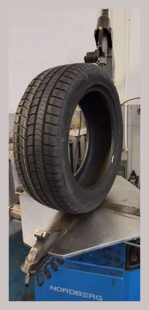 Mirage MR-W962 215/55 R17 98H