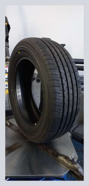 Yokohama BluEarth-XT AE61 235/60 R18 103W