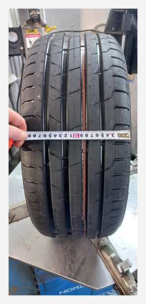 Ikon Tyres (Nokian) Autograph Ultra 2 225/45 R17 94Y