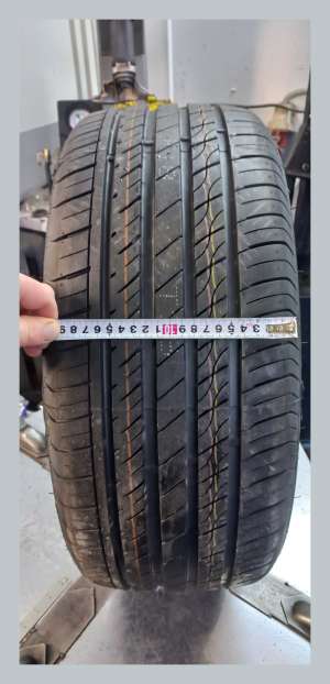 Roadmarch L-Zeal 56 RunFlat 225/45 R18 95W