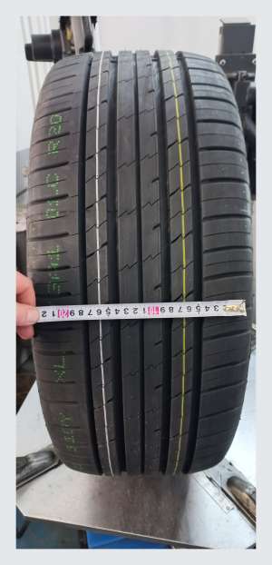 Tracmax X-Privilo RS01 275/45 R21 110Y